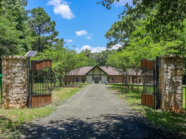 576 Westly Rd, Lufkin, TX 75904