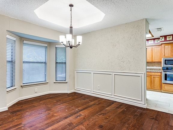 4th image of 1505 Sunny Glen St