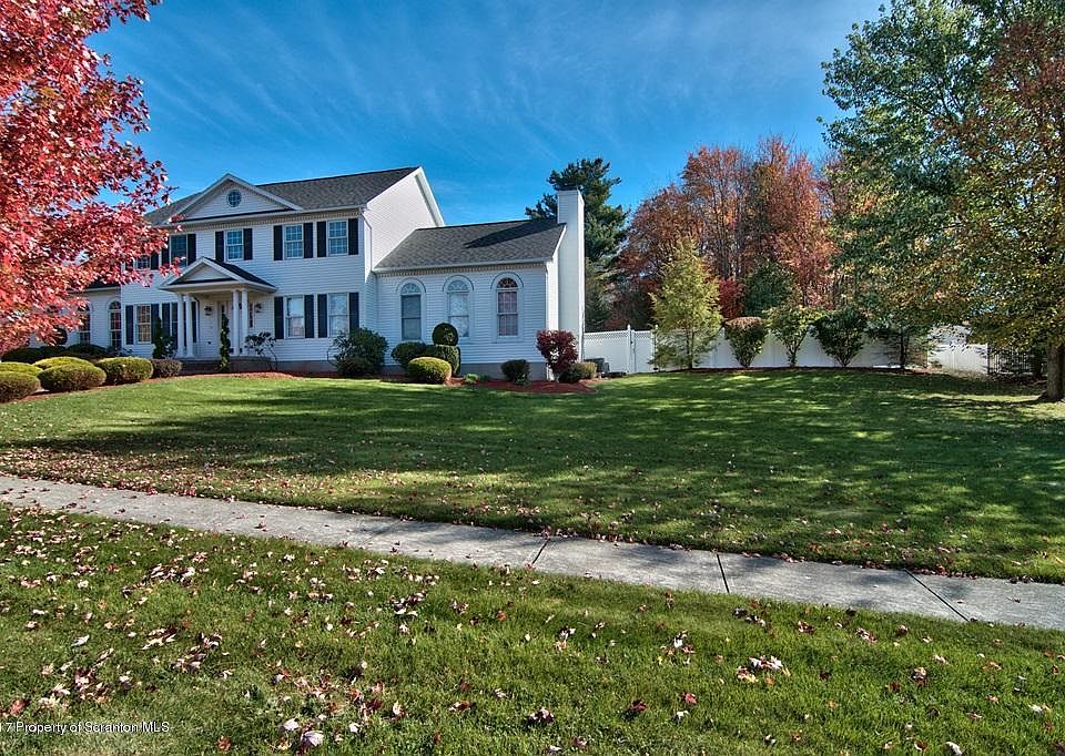 2nd image of 504 Park Ln