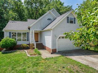 106 Kenilworth Pl, Chapel Hill, NC 27516