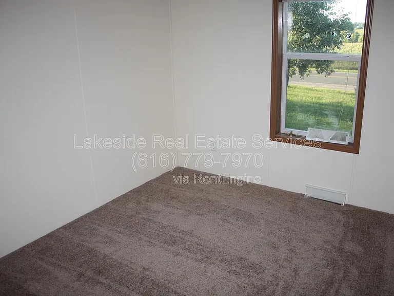 10500 21 Mile Rd NE — Photo 6
