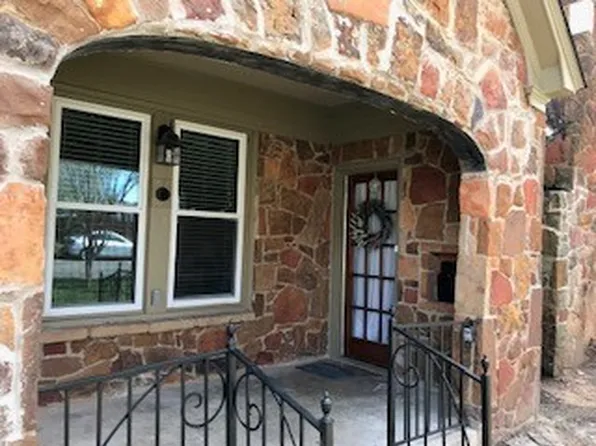 204 E 2nd St, Arlington, TX 76010