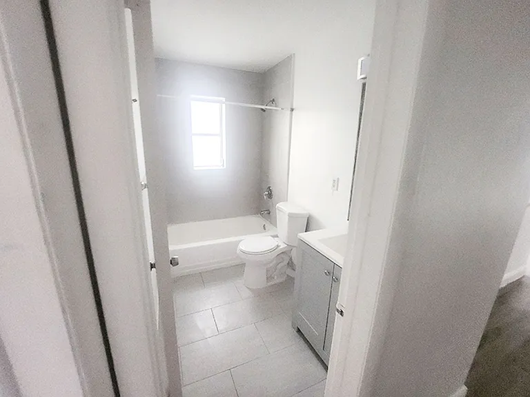 515 SE 9th St — Photo 10