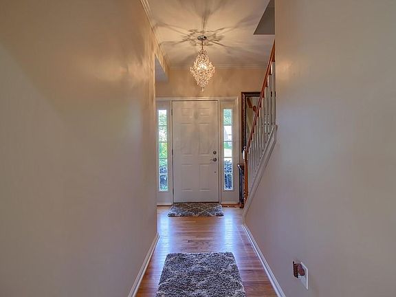 3rd image of 1338 Westwood Dr