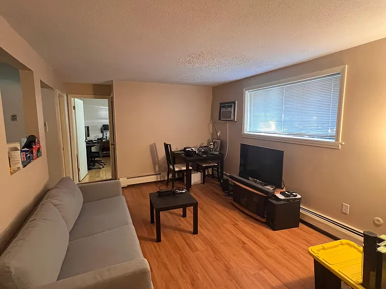 36 English Village Rd #104 — Photo 6