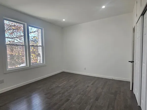 24-10 23rd Street image 10 of 14