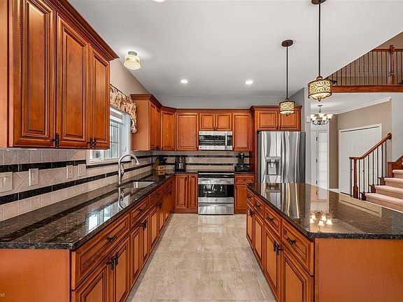 2nd image of 50844 Redwood Ln
