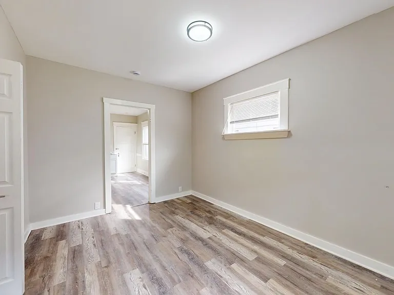 4420 Bush Ave — Photo 23