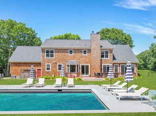 8 Wildflower Ln, East Hampton, NY 11937