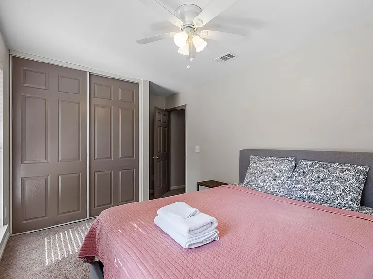1235 N. Bronough Street — Photo 49