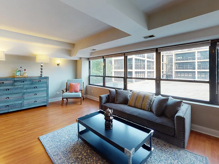 4100 N. Marine Dr. — Photo 34