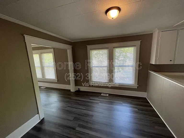 1409 Dogwood Ave — Photo 6