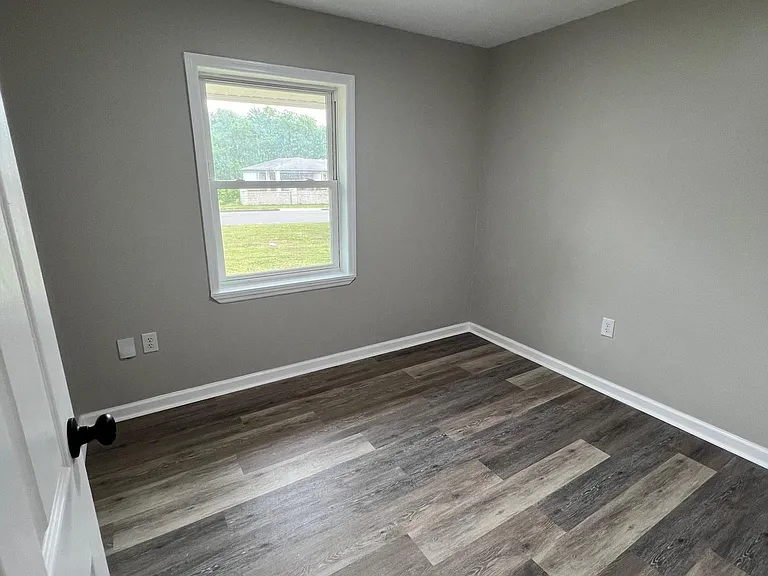 2211 Penhall Dr NE — Photo 12