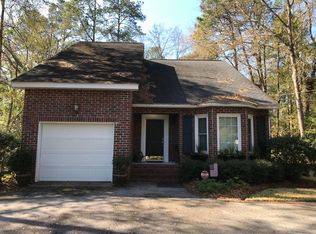 102 Holly Inn Rd, Summerville, SC 29483