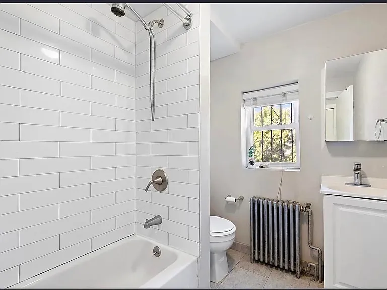 214 Grand St #2 — Photo 14