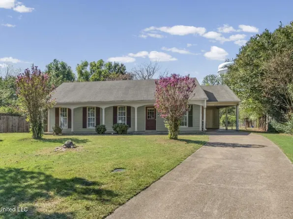 6499 Farley Dr W, Olive Branch, MS 38654