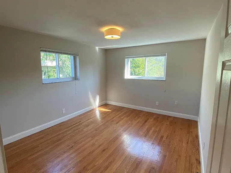 614 Forest Ct #1N — Photo 10