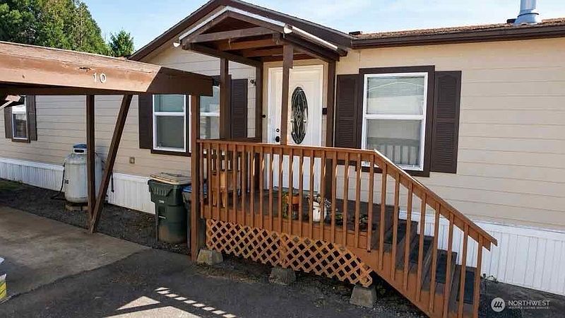 3rd image of 10239 185th Street SW #10