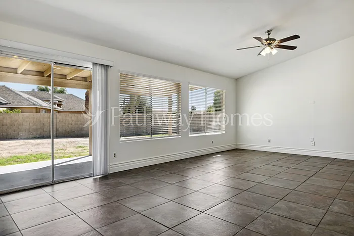 7704 W San Juan Ave — Photo 7