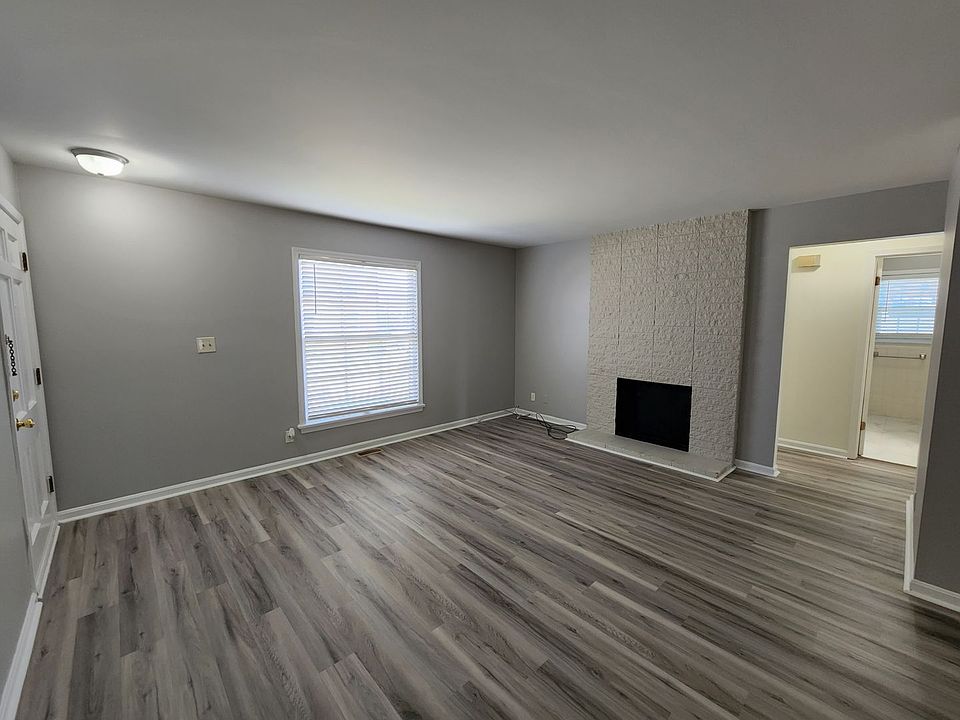 1st image of 1938 Goldsmith Ln APT 3