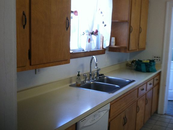Kitchen 12 x 12.5