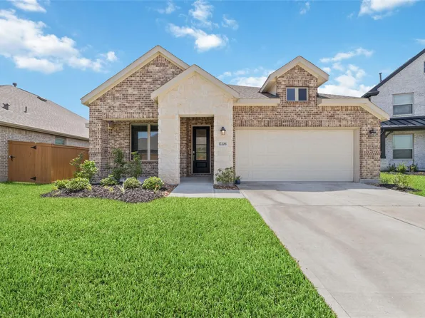 12206 English Mist Dr, Houston, TX 77044