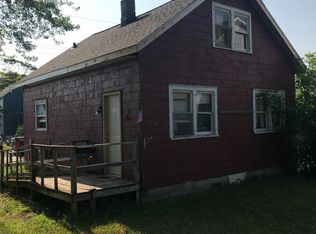 216 N 19th St, Escanaba, MI 49829