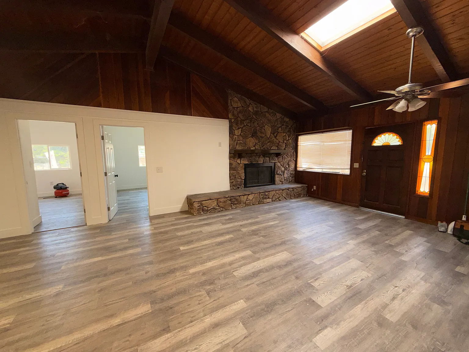 2 bed, 700 sqft, $2,000 — Photo 2