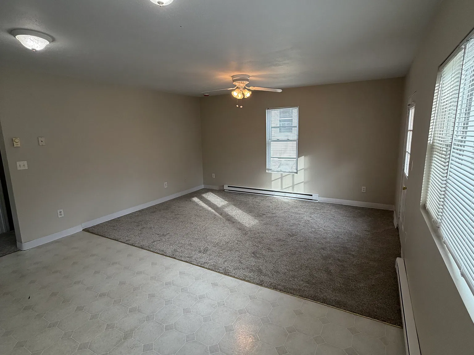 2 bed, 800 sqft, $2,100 — Photo 4
