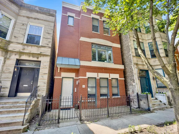 (undisclosed Address), Chicago, IL 60607