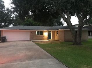 3611 Helena Ave, Nederland, TX 77627