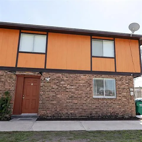 2752 Jasper St #A Photo 1