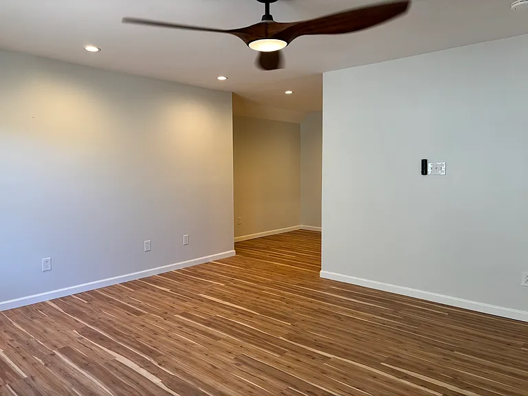 528 Farragut Commons Dr — Photo 15