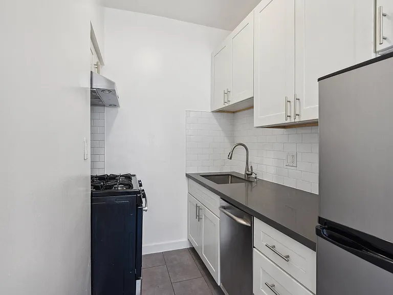 1520 Gough Street — Photo 24