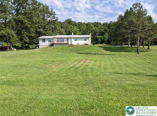 71 Municipal Rd, New Ringgold, PA 17960