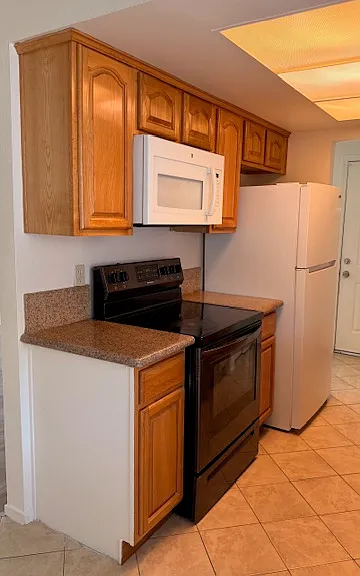 755 Carro Dr — Photo 3