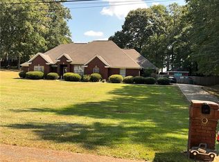 104 N 26th Ave, Lanett, AL 36863