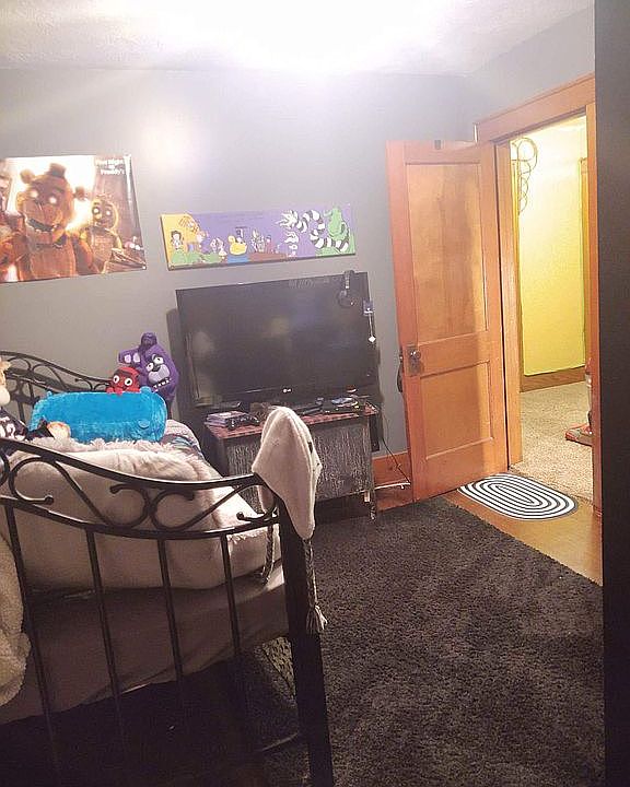 323 S 9th St, Coshocton, OH 43812 Zillow