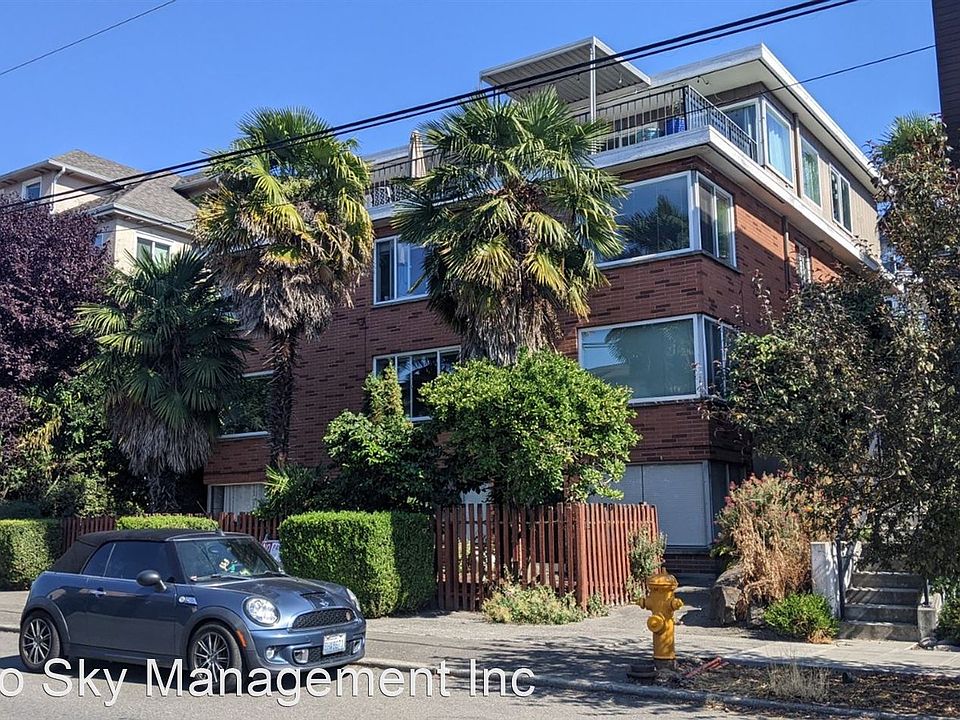 1st image of 2232 Franklin Ave E APT 303