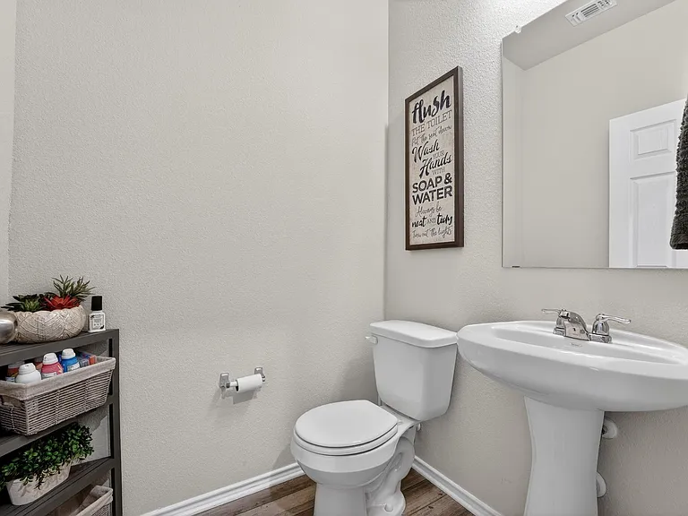 712 Black Alder St — Photo 14