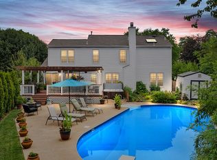 8567 Yoder St, Manassas, VA 20110