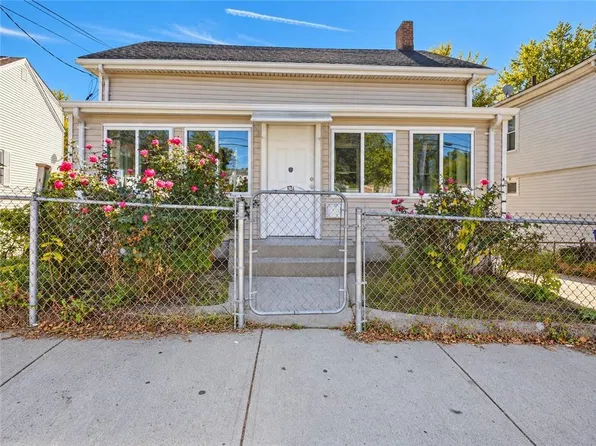 974 Manton Ave, Providence, RI 02909