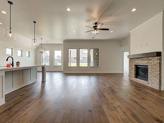5th image of 3328 Slate River Dr