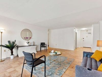 2 Hawthorne Pl APT 11M, Boston, MA, 02114