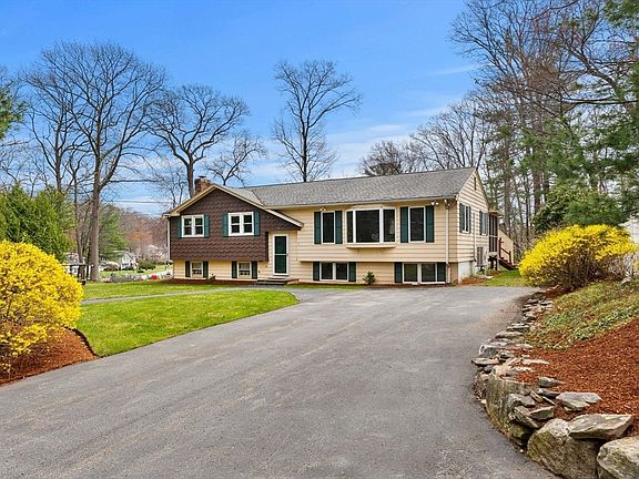 2nd image of 37 Tower Farm Rd