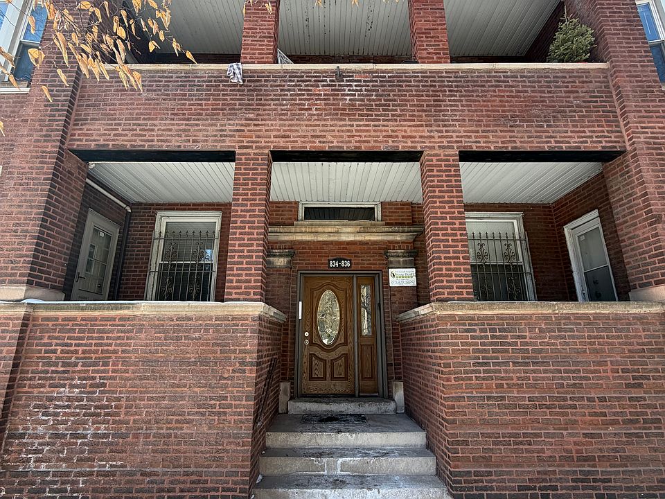 1st image of 836 N Oakley Blvd Unit 3