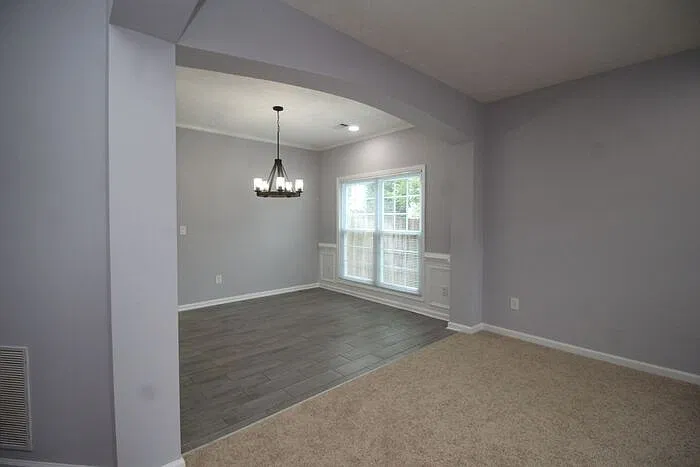 4 bed, 2.5 bath, 2012 sqft, $2,295 — Photo 4