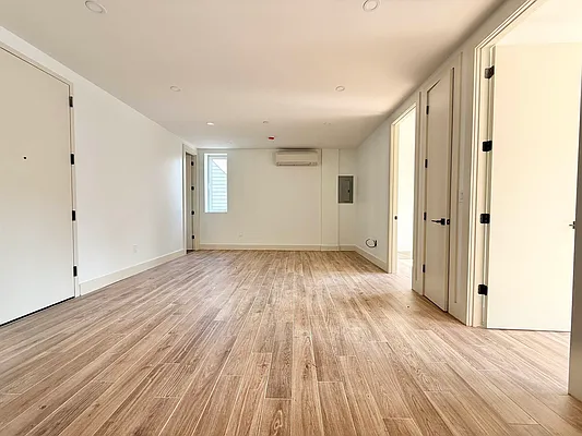 Living room, photo 1