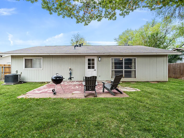 7107 Spring Flower St — Photo 25