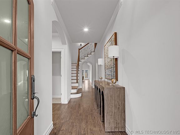 3rd image of 1436 E 37th Pl